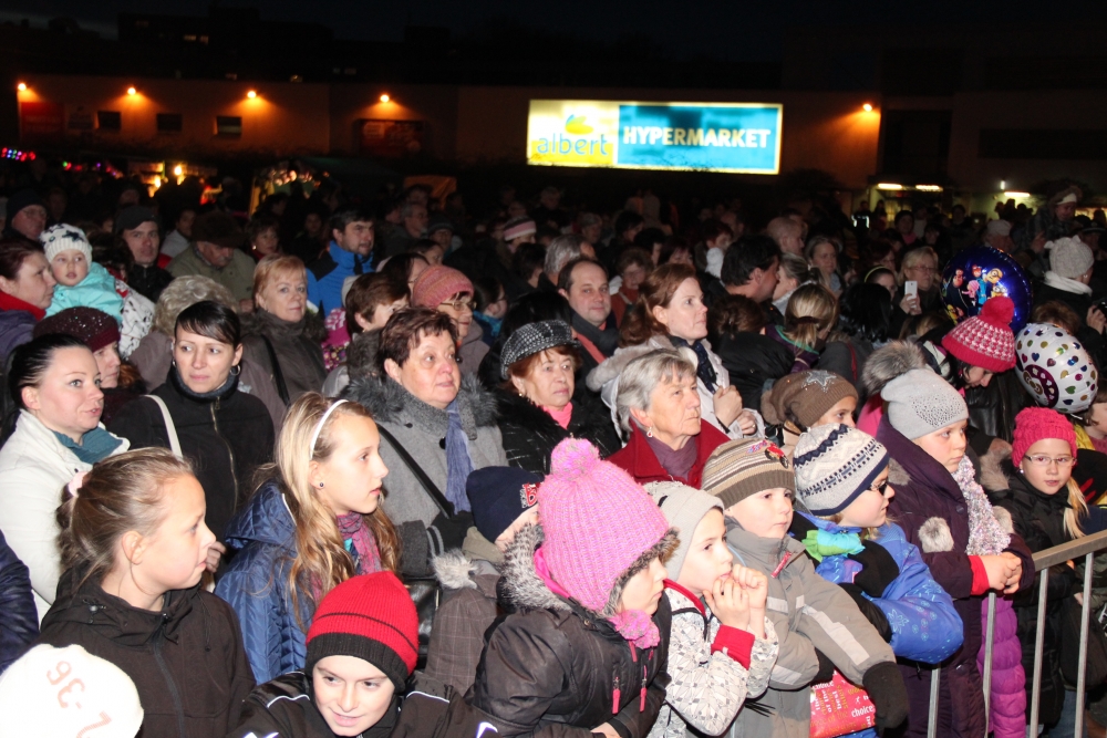 Orlované rozsvítili svůj vánoční strom