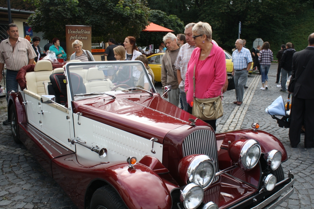 AUTO-MOTO VETERÁNI OPĚT V ORLOVÉ