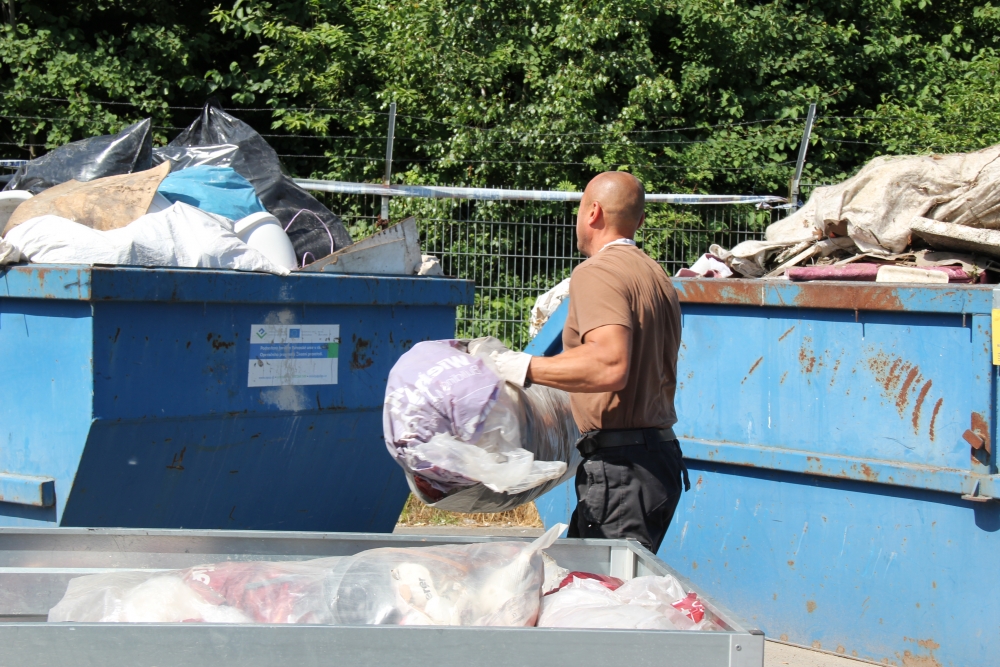 Se stavebním odpadem DO SBĚRNÉHO DVORA NA NÁDRAŽNÍ