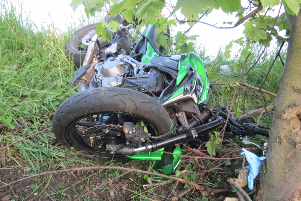 MOTORKÁŘI, JEZDĚTE OPATRNĚ!