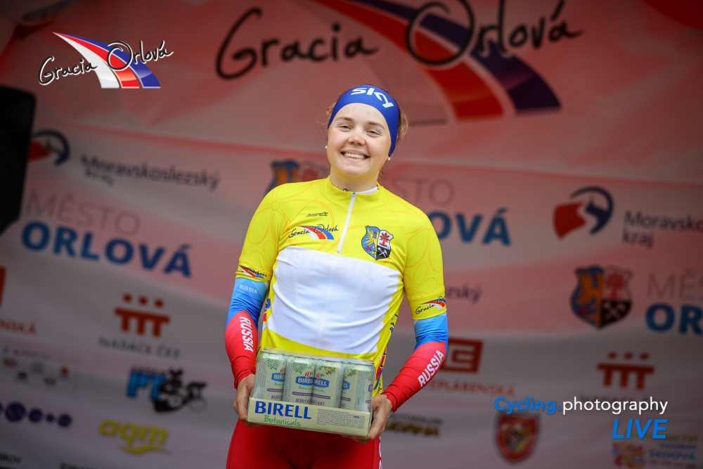 Třetí etapu Gracie vyhrála Rachel Neylanová