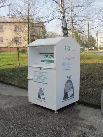 Kontejnery na textil v Orlové