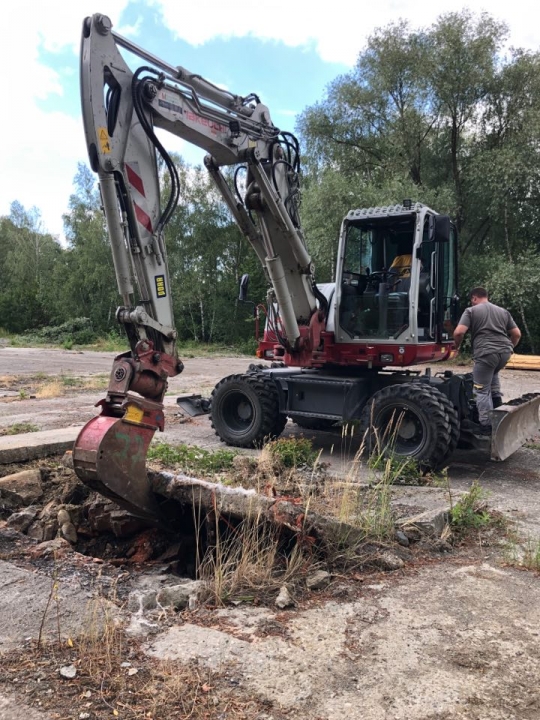 NA RYDULTOWSKÉ VYROSTE NOVÉ PARKOVIŠTĚ PRO 99 AUT