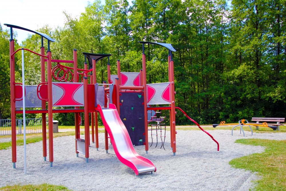 10) Dětské hřiště na ul. Ke Studánce