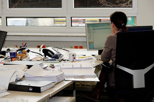 PRACOVNÍCI REGISTRU VOZIDEL DĚLAJÍ MAXIMUM