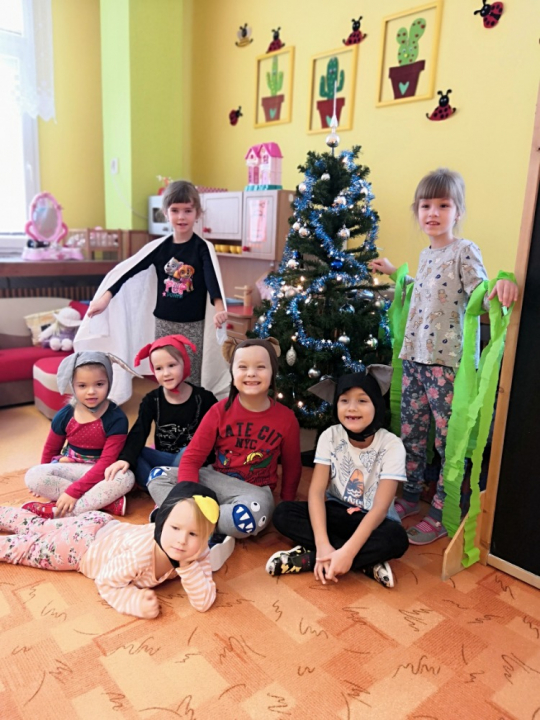 MŠ Okružní 917 - TĚŠÍME SE NA VÁNOCE