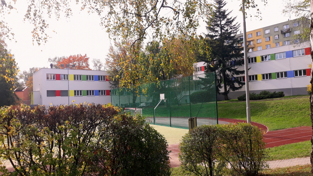 SPORTOVNÍ HŘIŠTĚ U ZŠ MLÁDÍ BUDE TÝDEN ZAVŘENÉ