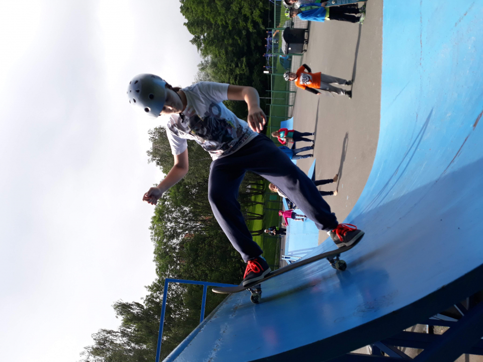 DNES A ZÍTRA SE OPRAVUJE SKATEPARK!