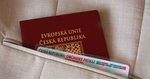 ZMĚNA ZÁKONA O OBČANSKÝCH PRŮKAZECH A PASECH