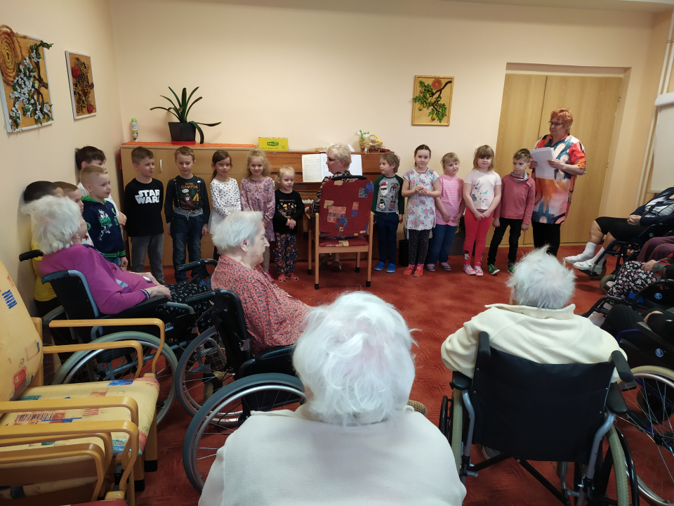 VELIKONOČNÍ ZÁŽITEK SI ODNESLI NEJEN SENIOŘI Z POHODY
