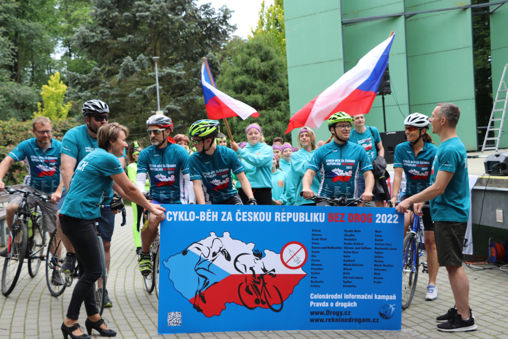 CYKLO-BĚH 2022 PROTI DROGÁM ODSTARTOVAL DOPOLEDNE Z ORLOVÉ