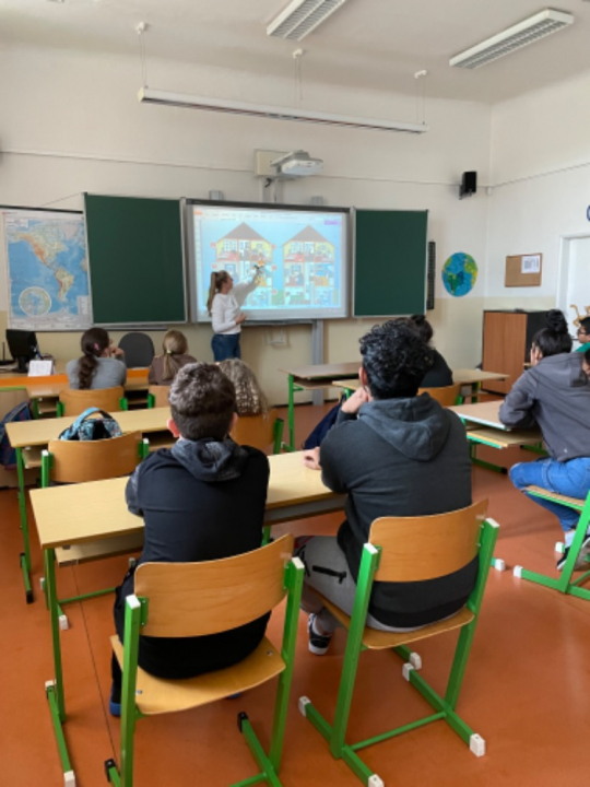 Žáci 2. stupně na ZŠ Jarní se zúčastnili workshopu „prevence úrazů“
