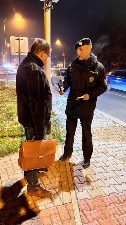 VIDĚT A BÝT VIDĚN. CHODCI A CYKLISTÉ MYSLETE NA SVÉ BEZPEČÍ