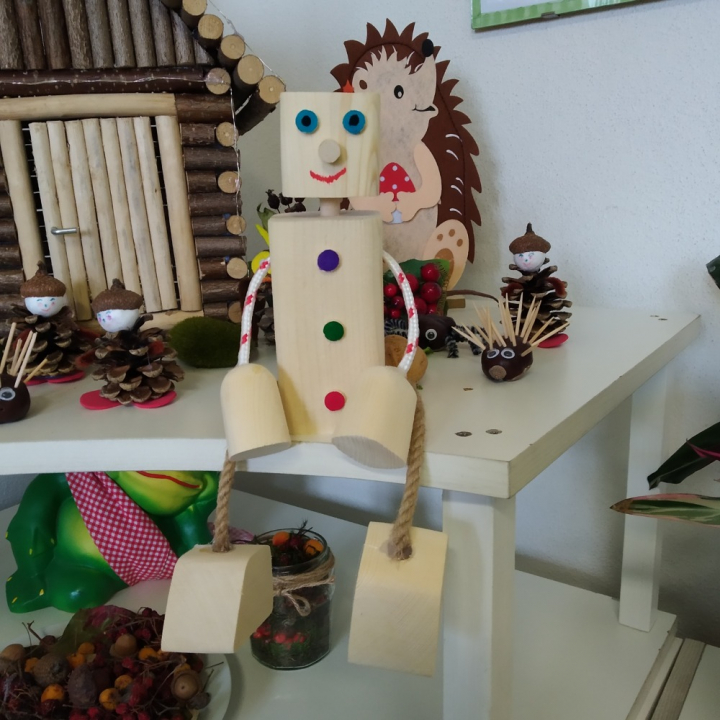 Žáci ZŠ Jarní pracují se dřevem