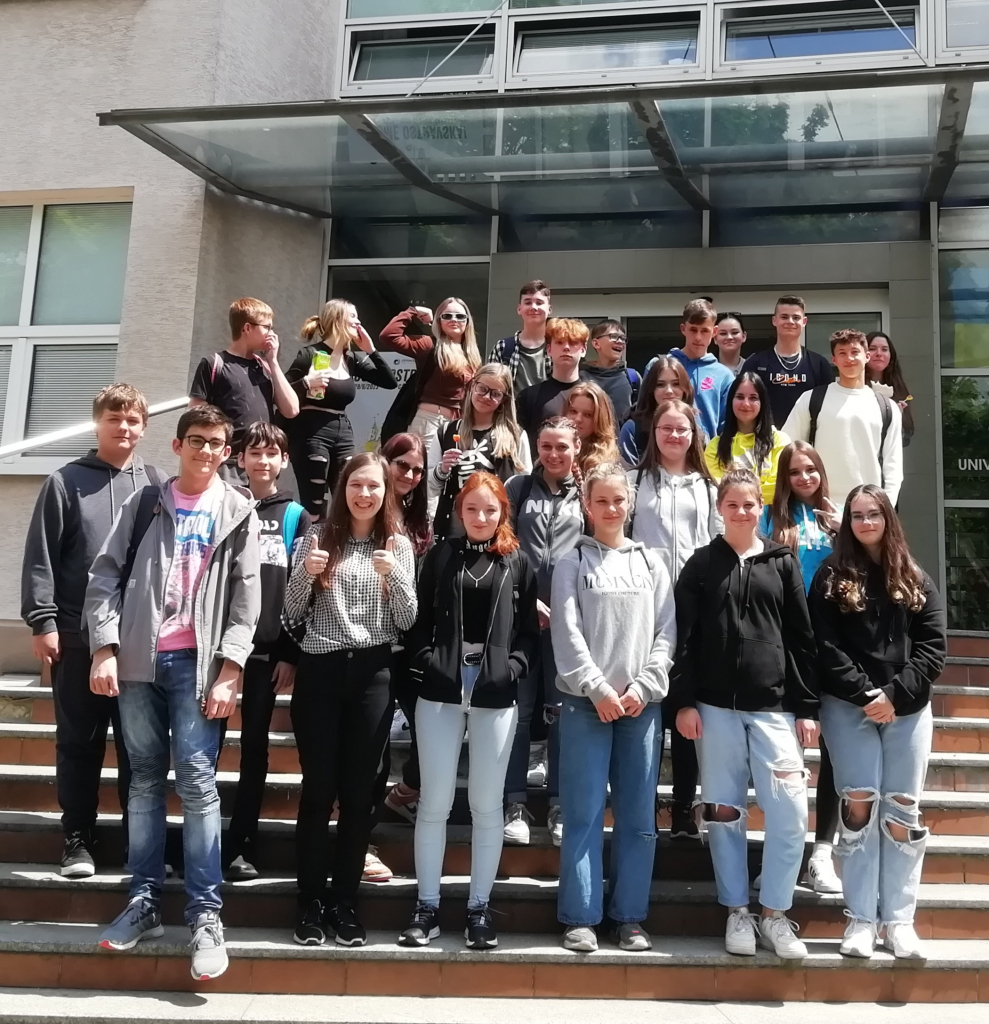 Návštěva žáků ZŠ Mládí na Katedře biologie a ekologie PřF Ostravské univerzity