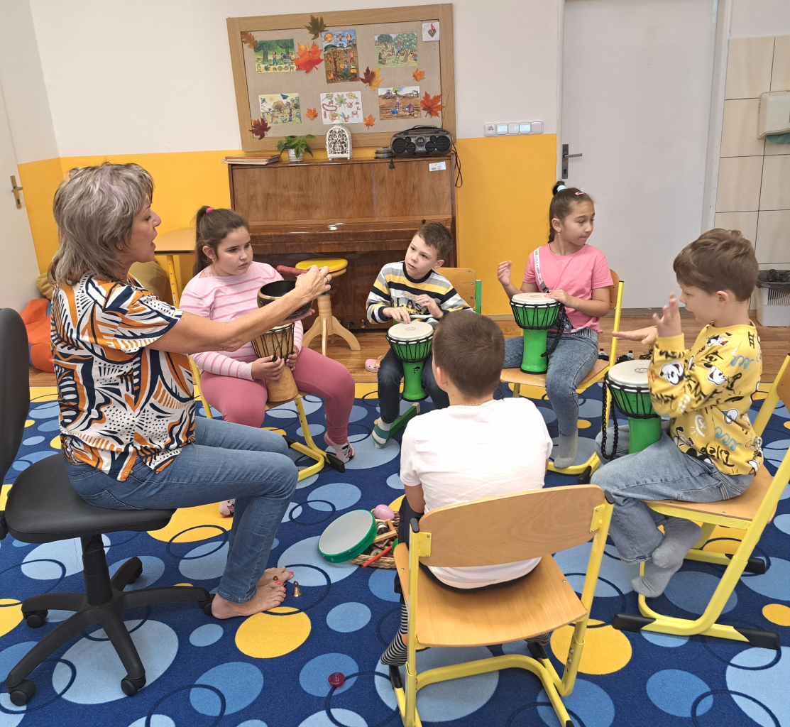 PODĚKOVÁNÍ PEDAGOGŮ A ŽÁKŮ SPECIÁLNÍCH TŘÍD ZŠ JARNÍ