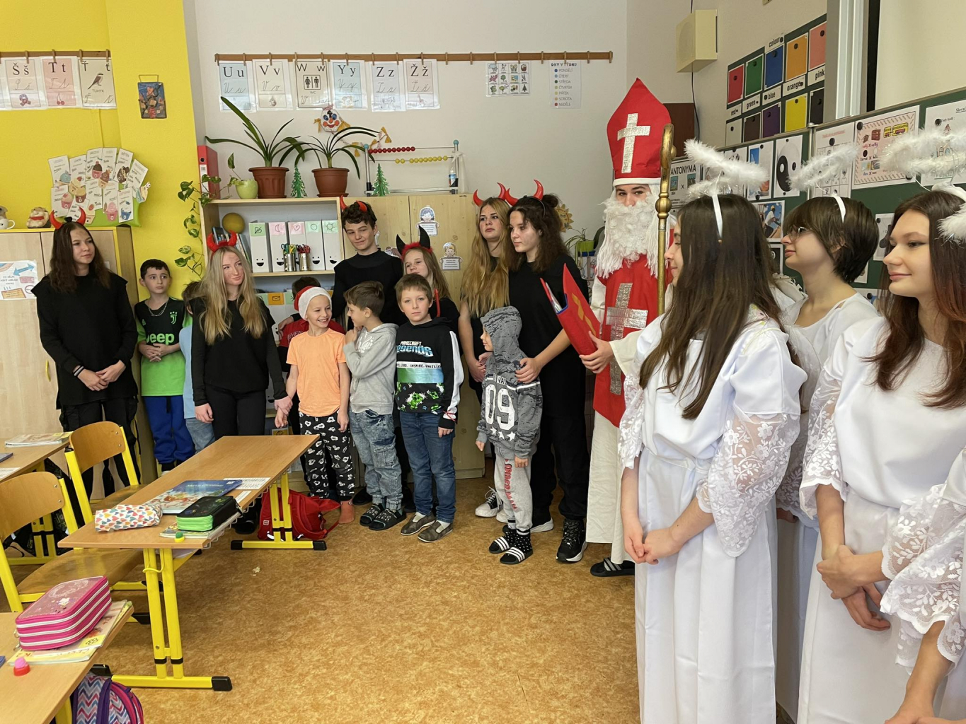 Mikuláš na ZŠ K. Dvořáčka