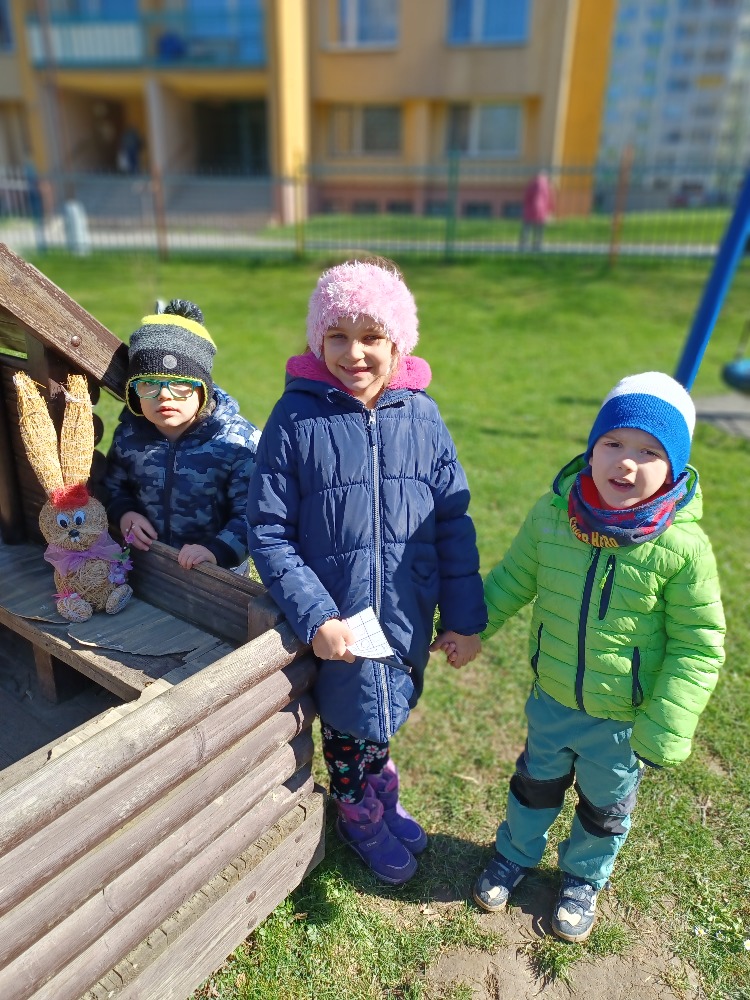 MŠ Okružní - Zajíčkova stezka, aneb oslavili jsme Velikonoce