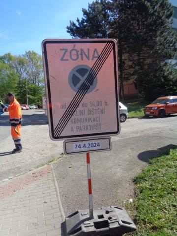 ČIŠTĚNÍ POSTUPUJE DO DALŠÍCH ULIC