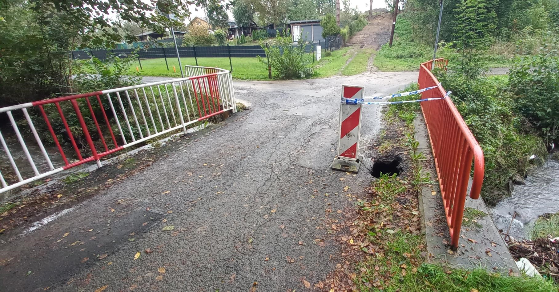 UZAVŘELI JSME MOST NA ULICI LIDICKÉ