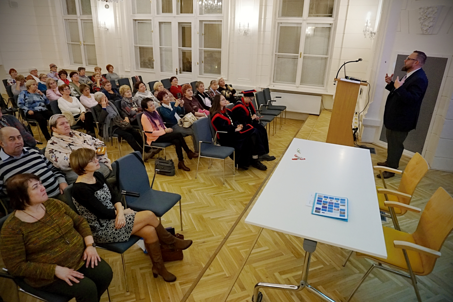 MĚSTO FINANČNĚ PODPORUJE UNIVERZITU TŘETÍHO VĚKU