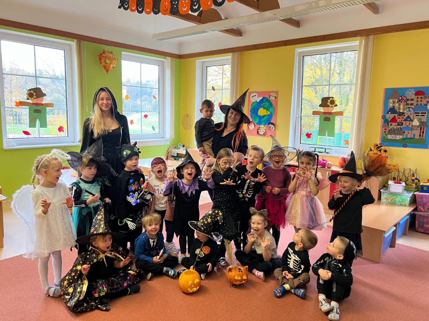Halloweenský den v mateřské škole Husova v Orlové:  Oslava plná radosti, smíchu a společných zážitků