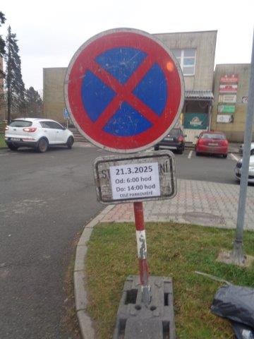 POKRAČUJEME V MIMOŘÁDNÉM ČIŠTĚNÍ KOMUNIKACÍ A PARKOVIŠŤ