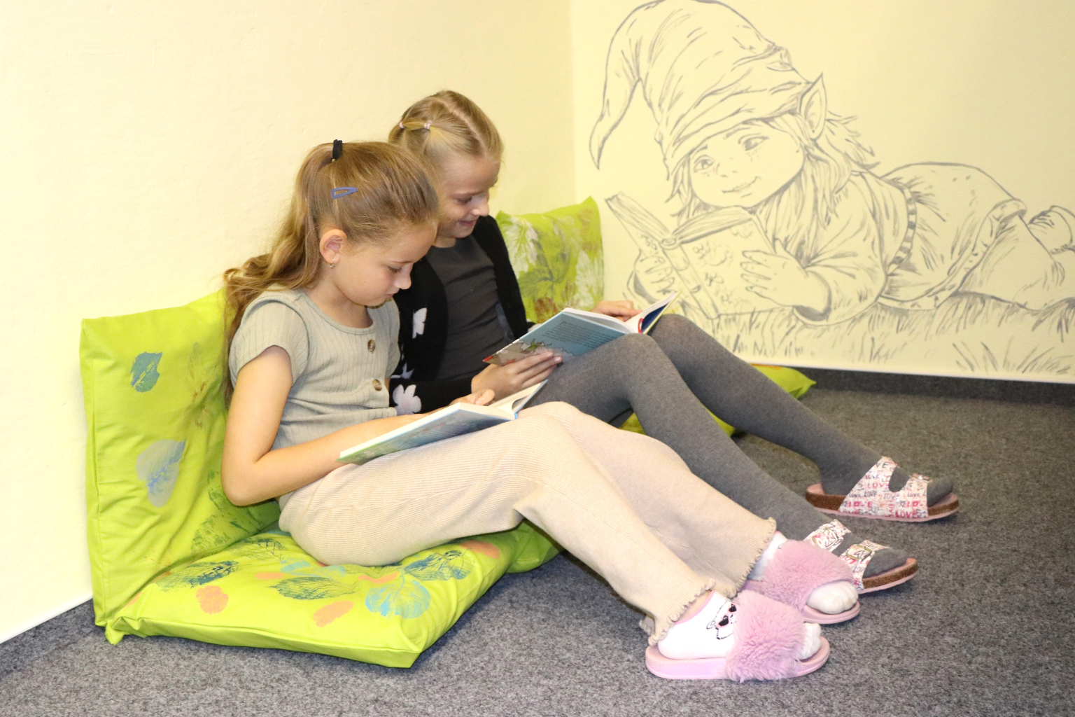 ŠKOLA U KAPLIČKY UŽ MÁ TAKÉ SVOJI KNIHOVNU