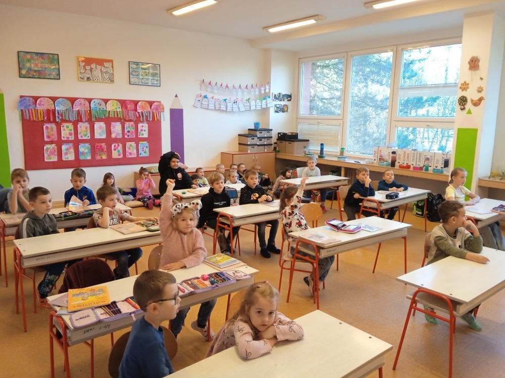 MŠ Lesní - Návštěva základní školy s našimi předškoláky
