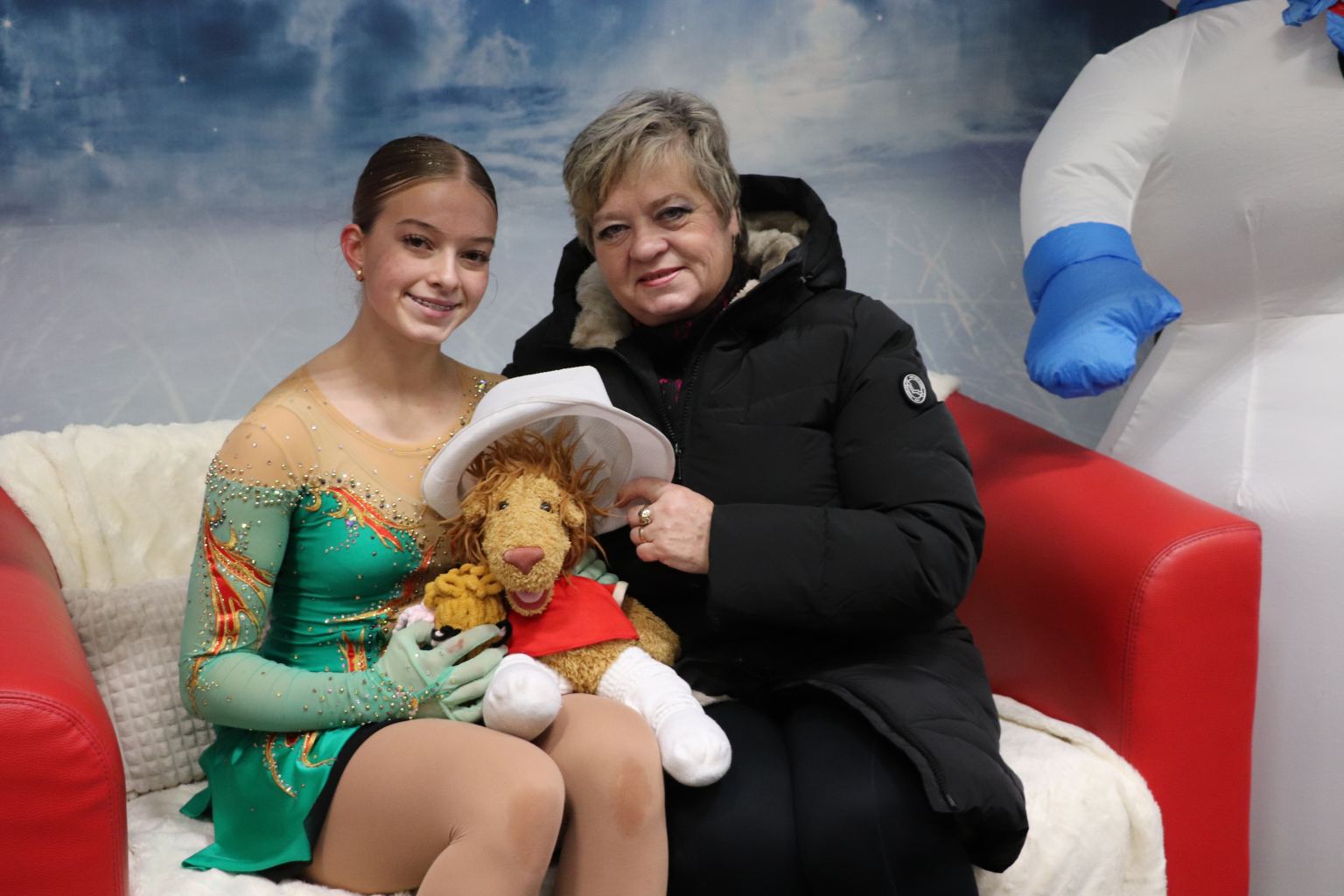 ORLOVSKÁ PIRUETA NABÍDLA I TROJITÉ SKOKY. DOMA ZŮSTALA DVĚ ZLATA