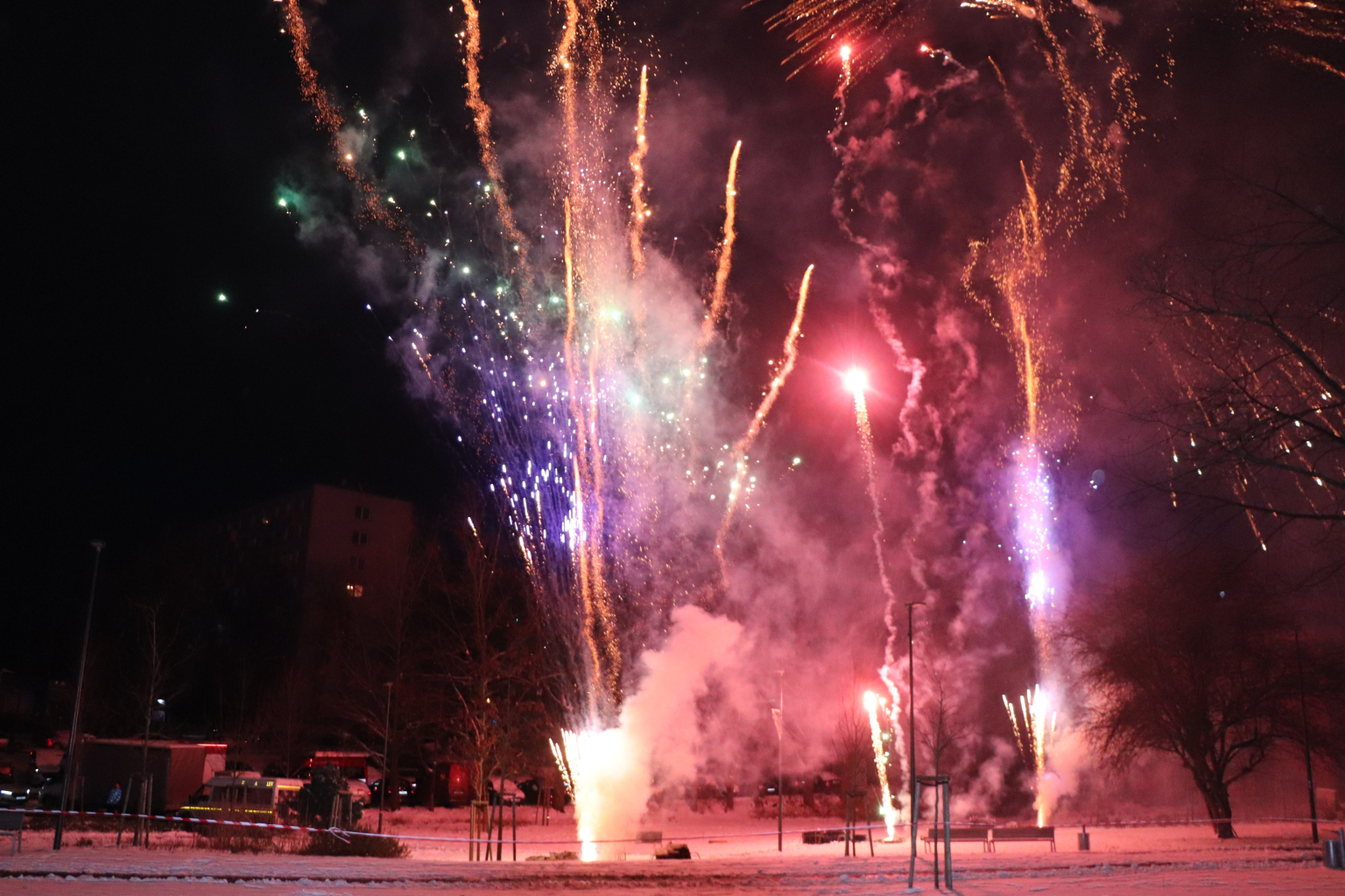 OHŇOSTROJ A SNĚHOVÁ NADÍLKA POTĚŠILY MALÉ I VELKÉ ORLOVÁKY