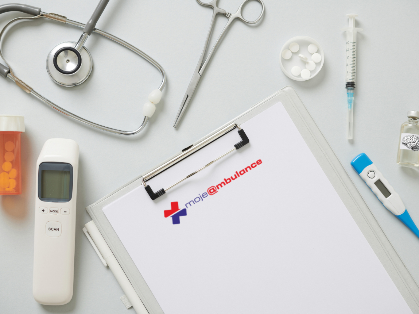 PACIENTY DOKTORKY HAPLOVÉ PŘEVEZME MOJE AMBULANCE