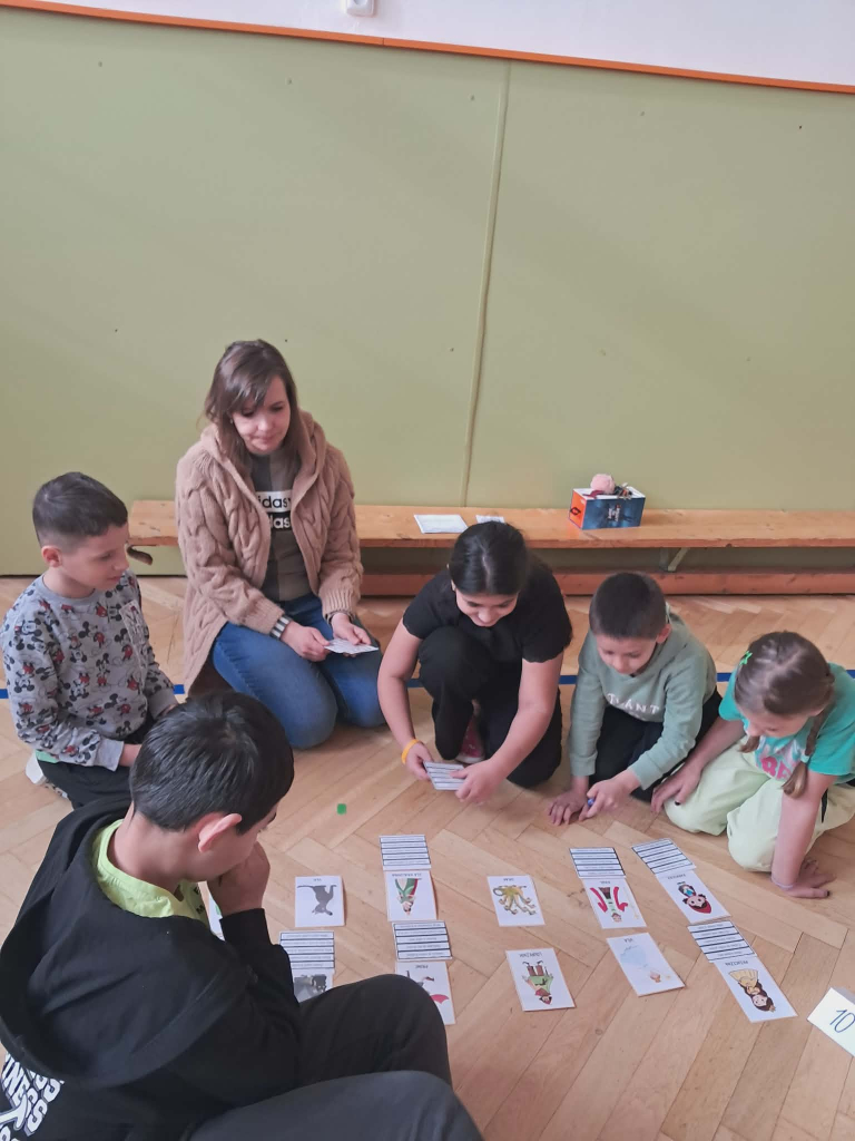 Projektová výuka Čte celá škola na ZŠ Jarní