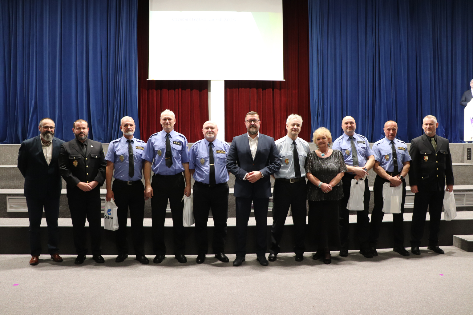 V DOMĚ DĚTÍ A MLÁDEŽE SE TLESKALO OSOBNOSTEM ROKU 2025