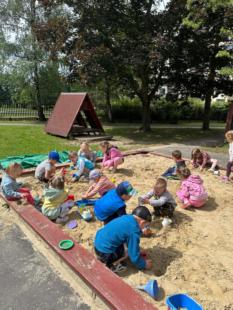 MŠ Ke Studánce - Díky spolupráci s městem Orlová je naše zahrada třídou pod širým nebem