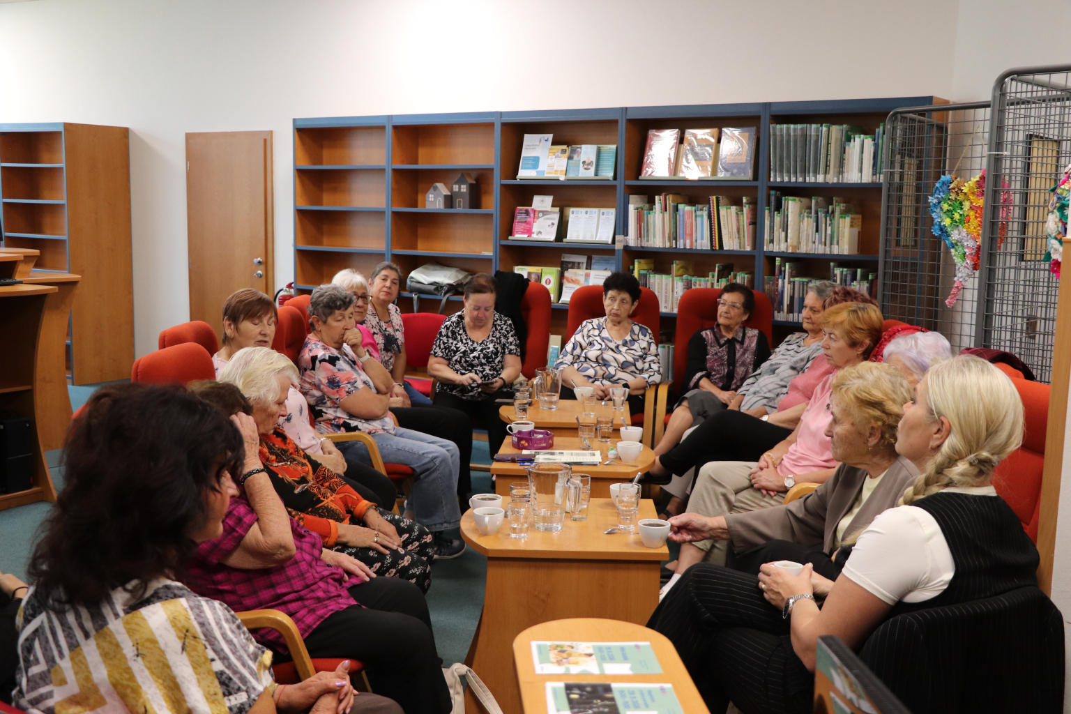 ŽIVOT PLUS SENIOR NABÍZÍ ČAS PRO SETKÁVÁNÍ I TVOŘENÍ