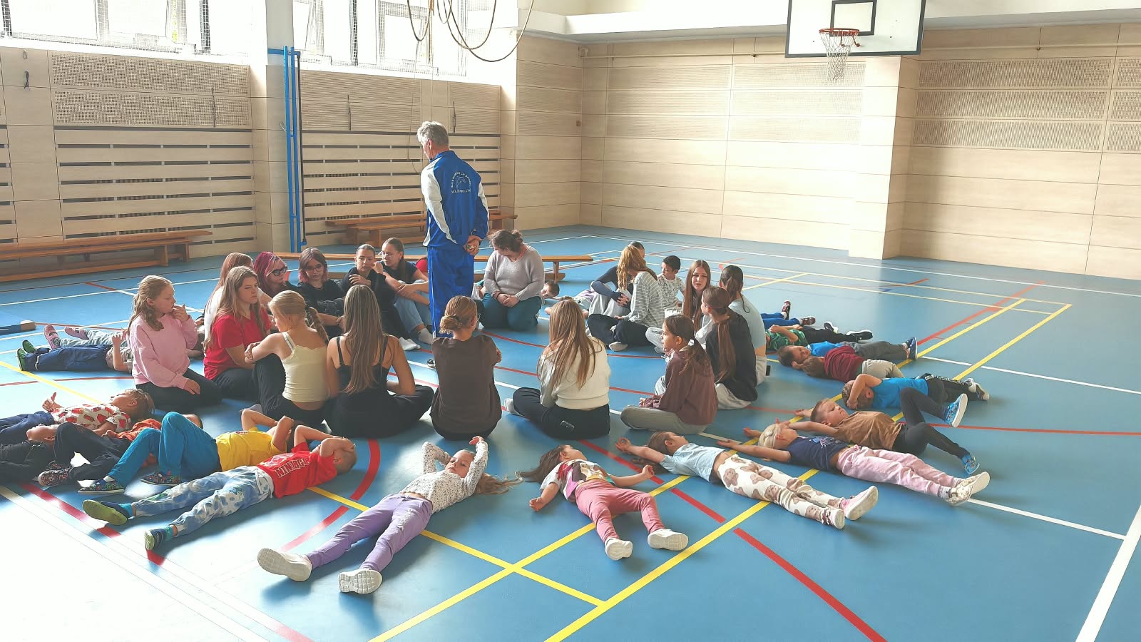Předškoláci ze Studánky si užili hodinu tělesné výchovy