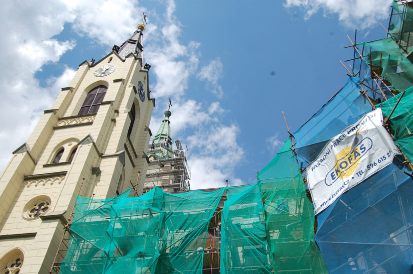Na orlovském kostele jsou práce v plném proudu