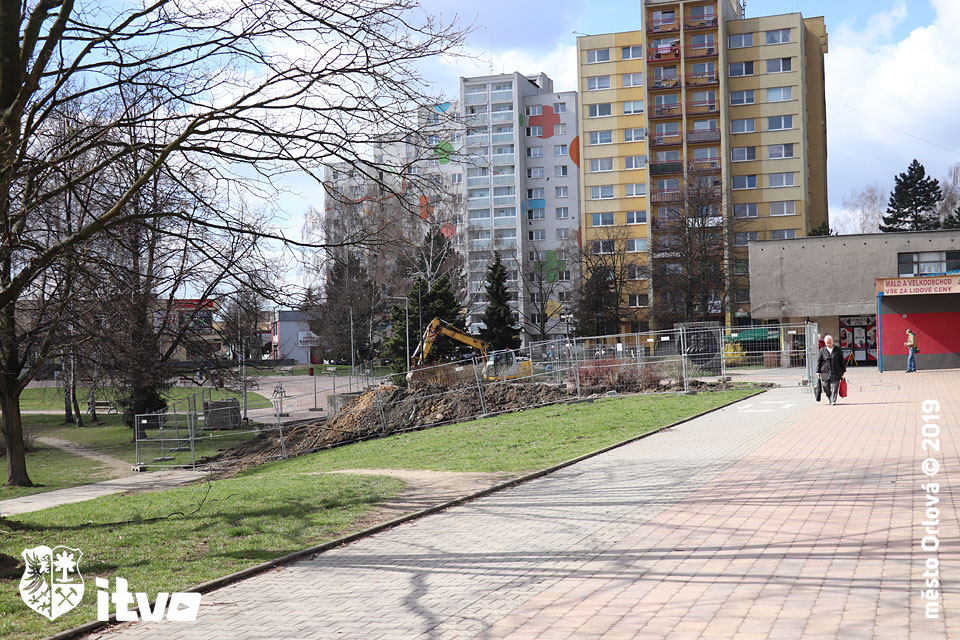 Revitalizace prostranství U Moravy - 2. část - schody 