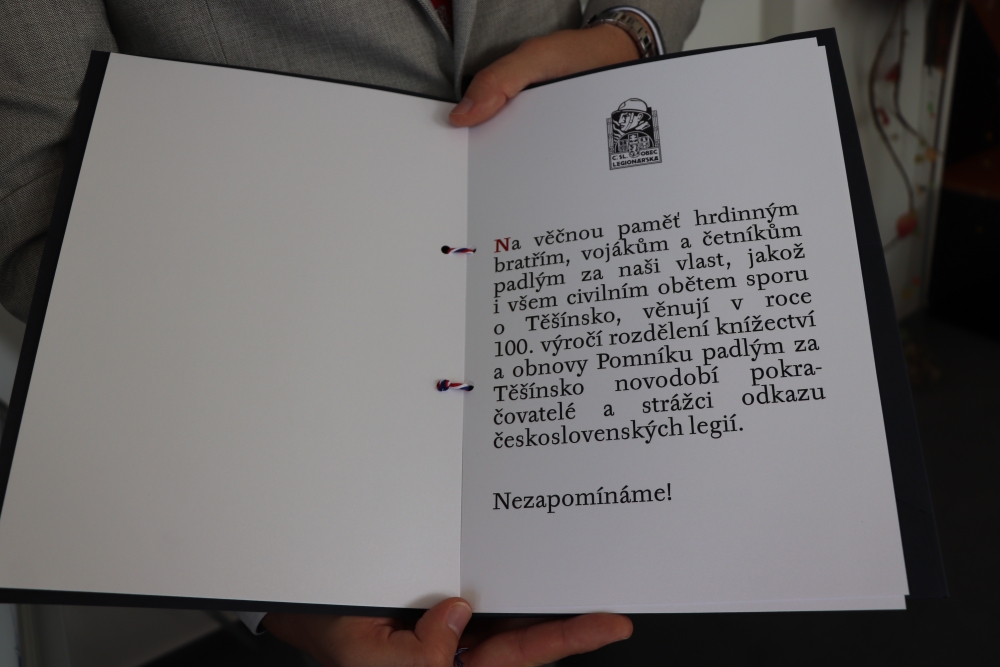 ODKAZY PRO BUDOUCÍ GENERACE ZAPLNILY PAMĚTNÍ SCHRÁNKU 