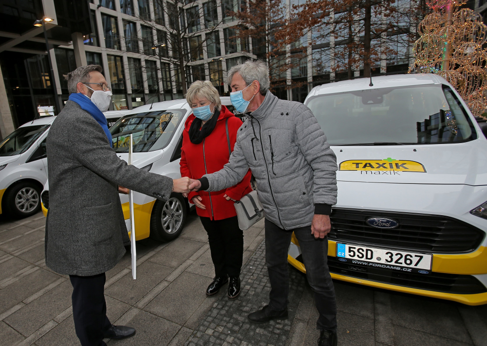 ORLOVÁ PŘEZVALA SVÉHO TAXÍKA MAXÍKA 