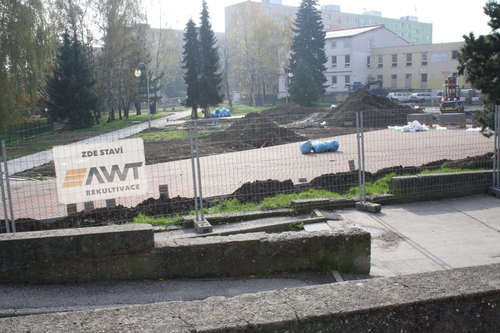 Úprava prostranství U Moravy - listopad 2017 