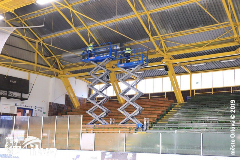 Regulace vlhkosti na zimním stadionu